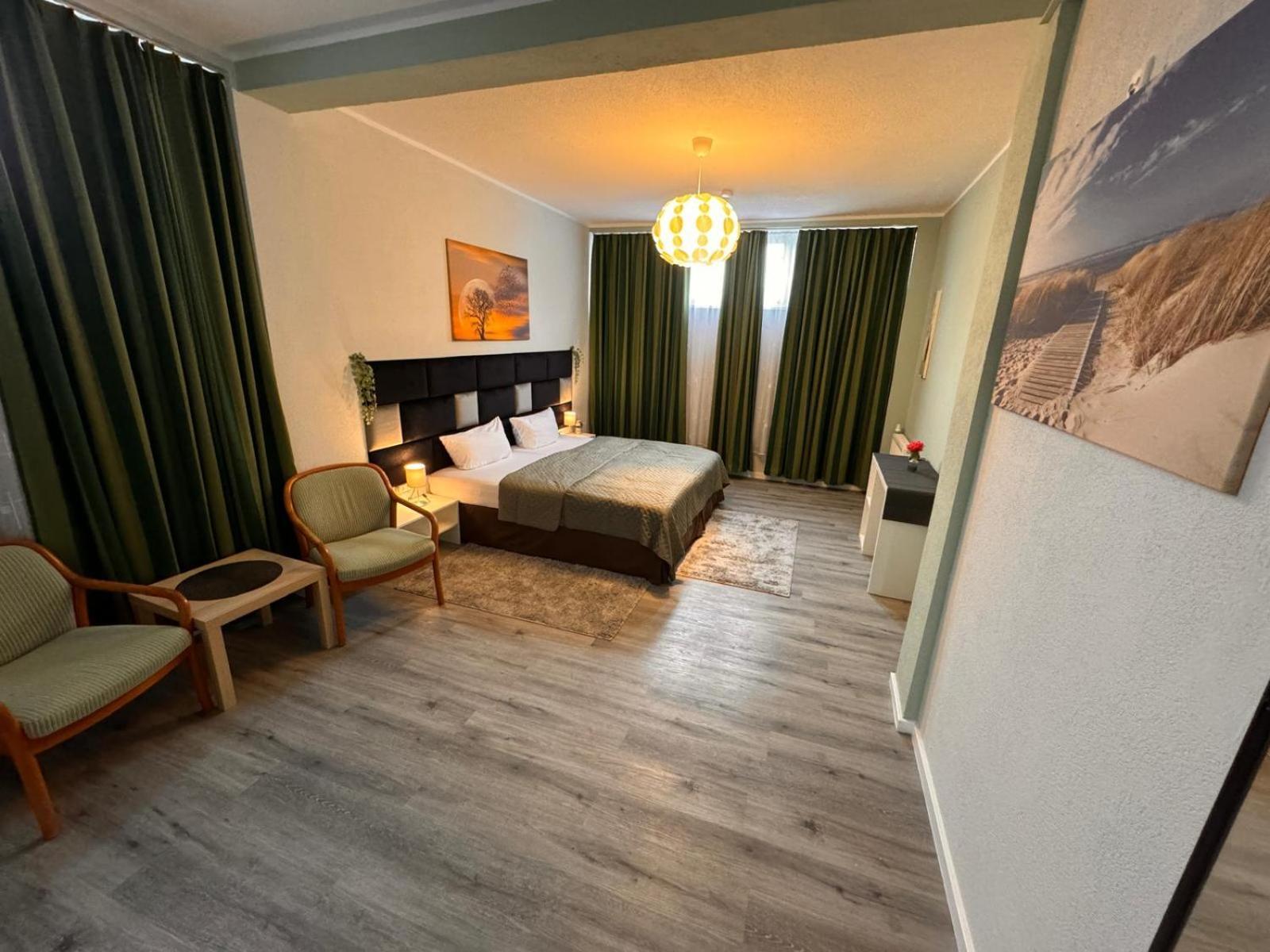 F-F Haus Monteuren Unterkunft Neuhausen auf den Fildern Экстерьер фото