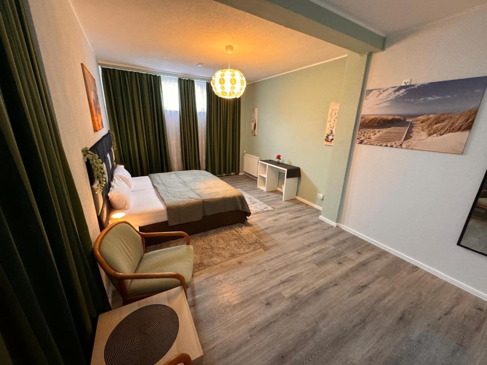 F-F Haus Monteuren Unterkunft Neuhausen auf den Fildern Экстерьер фото