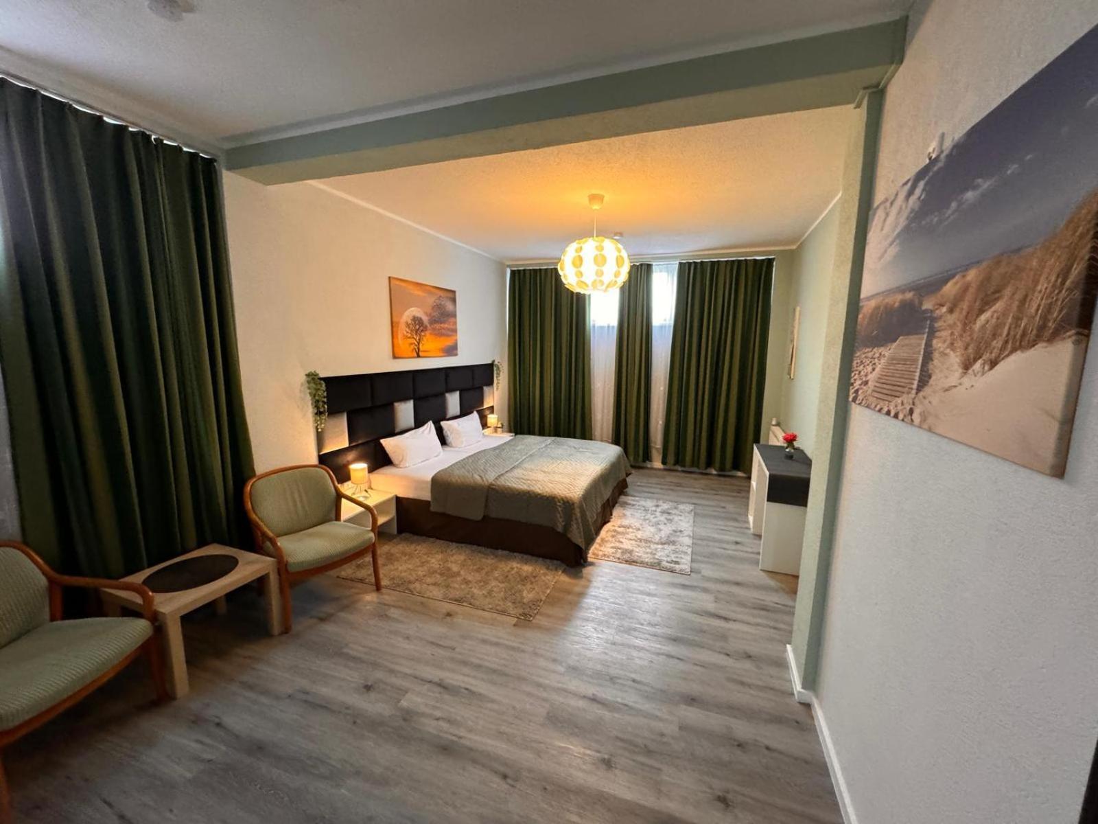 F-F Haus Monteuren Unterkunft Neuhausen auf den Fildern Экстерьер фото